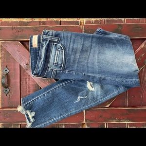 **SOLD** NWOT Altar’d State distressed skinny jeans frayed size 24